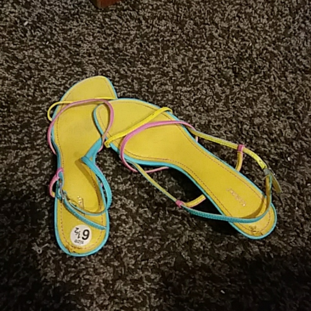 Fioni strappy pump